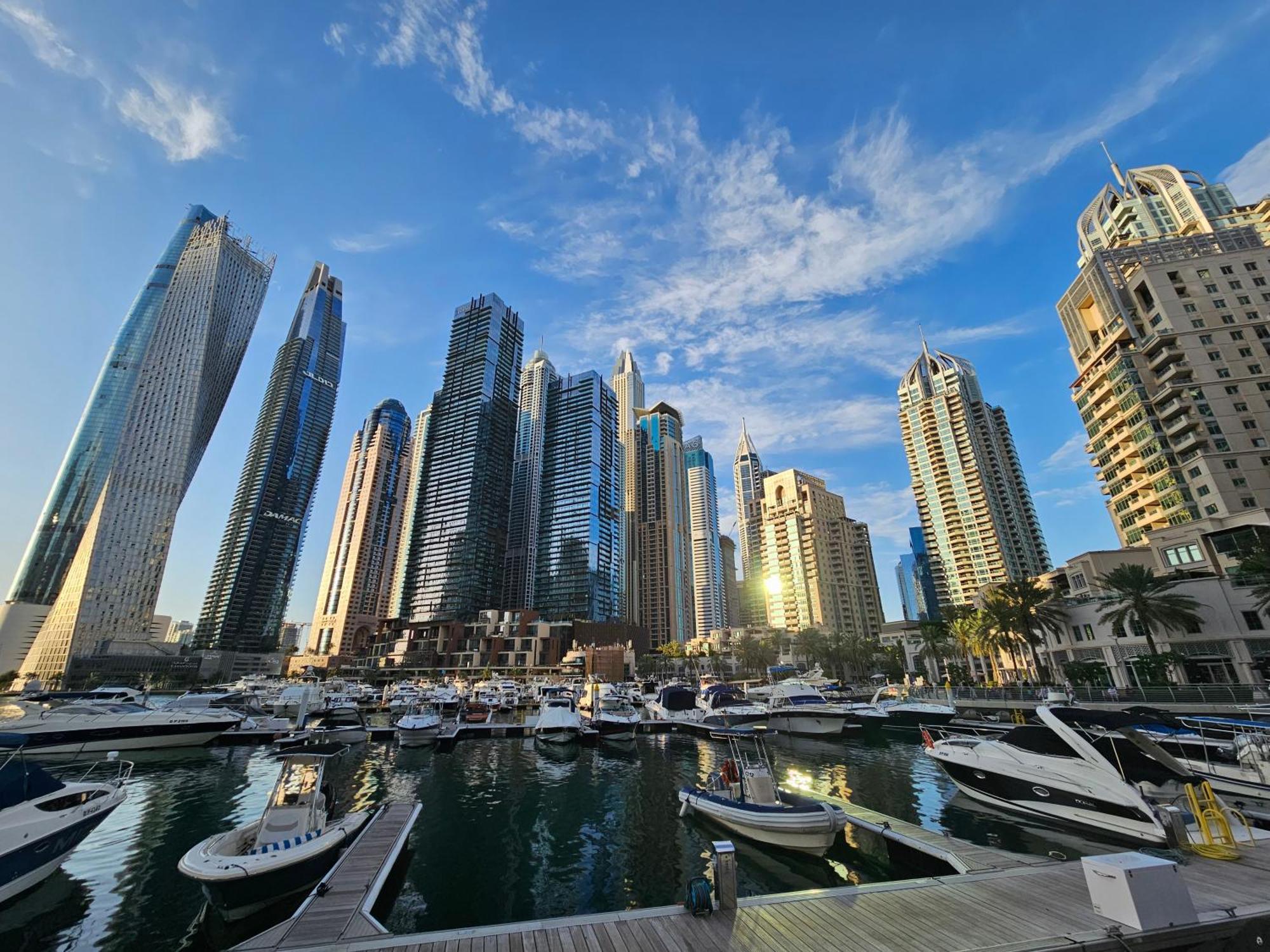 Super Host At Highest Residential Tower In The World, Private Rooms In A Shared Apartment Dubai Buitenkant foto